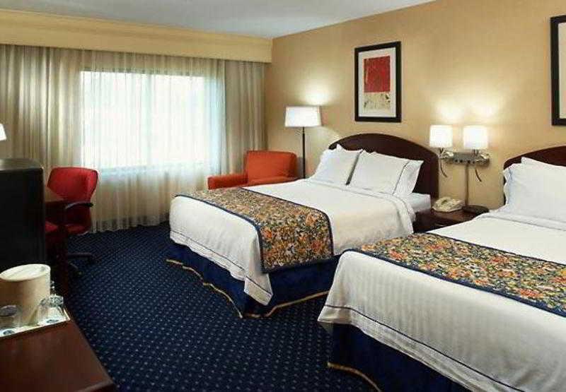 คอร์ตยาร์ด คลีฟแลนด์ วัลละบี Hotel วิลเลอบี ภายนอก รูปภาพ